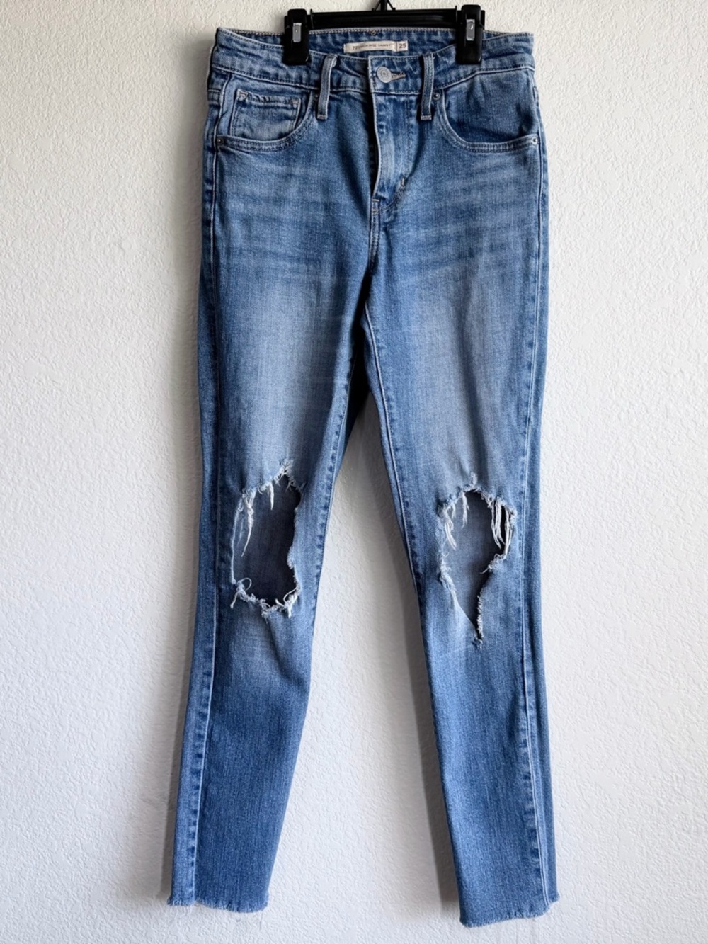 Levi’s 721 high rise skinny jeans